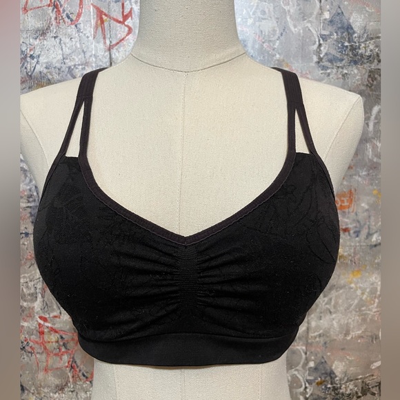 Patagonia Other - PATAGONIA Black Padded “Y”-back Sports Bra. Size Medium.